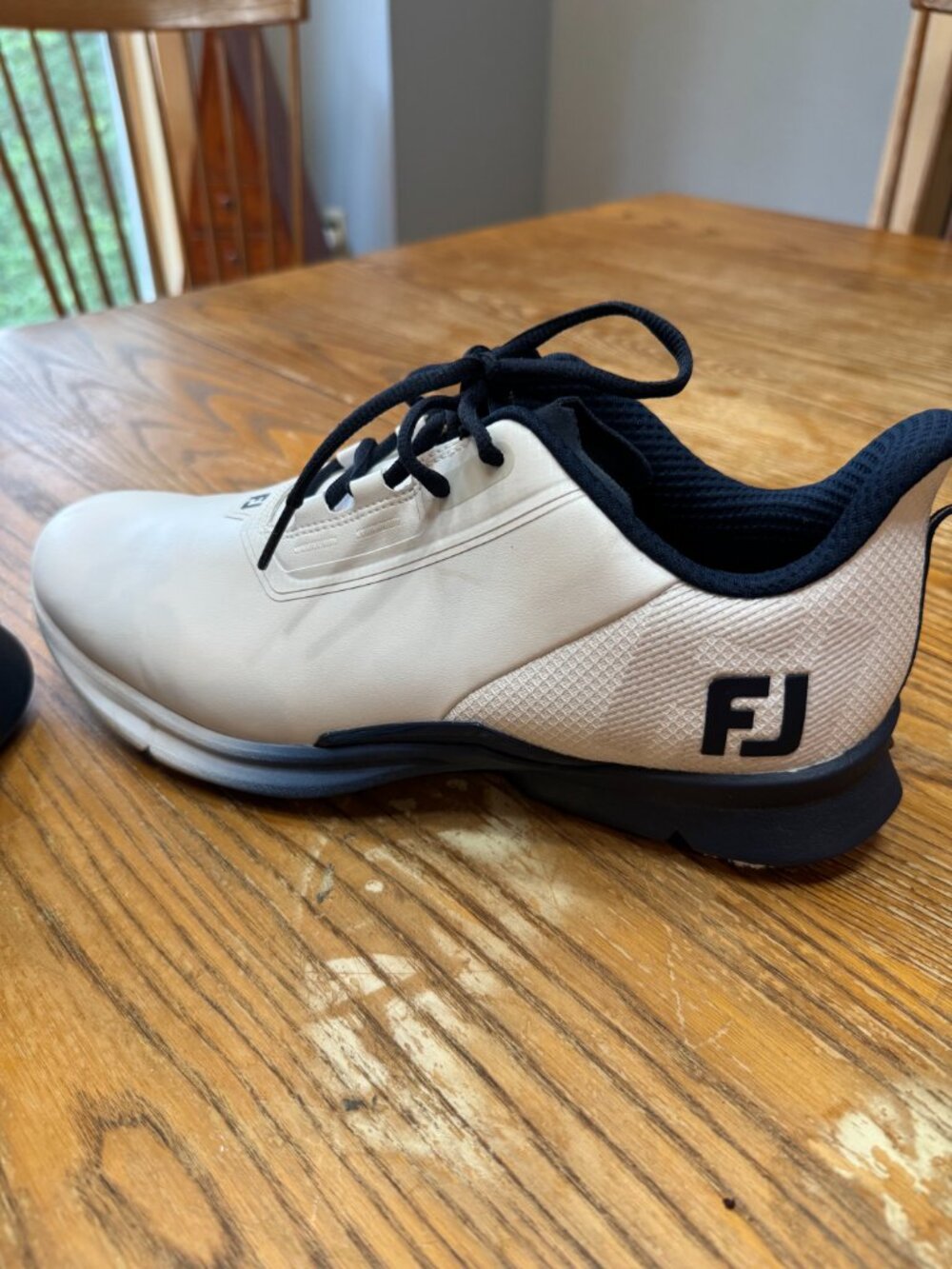 FootJoy FJ Fuel Golf Shoes Men's 10.5M Spikeless Waterproof Style 55422 EUC
